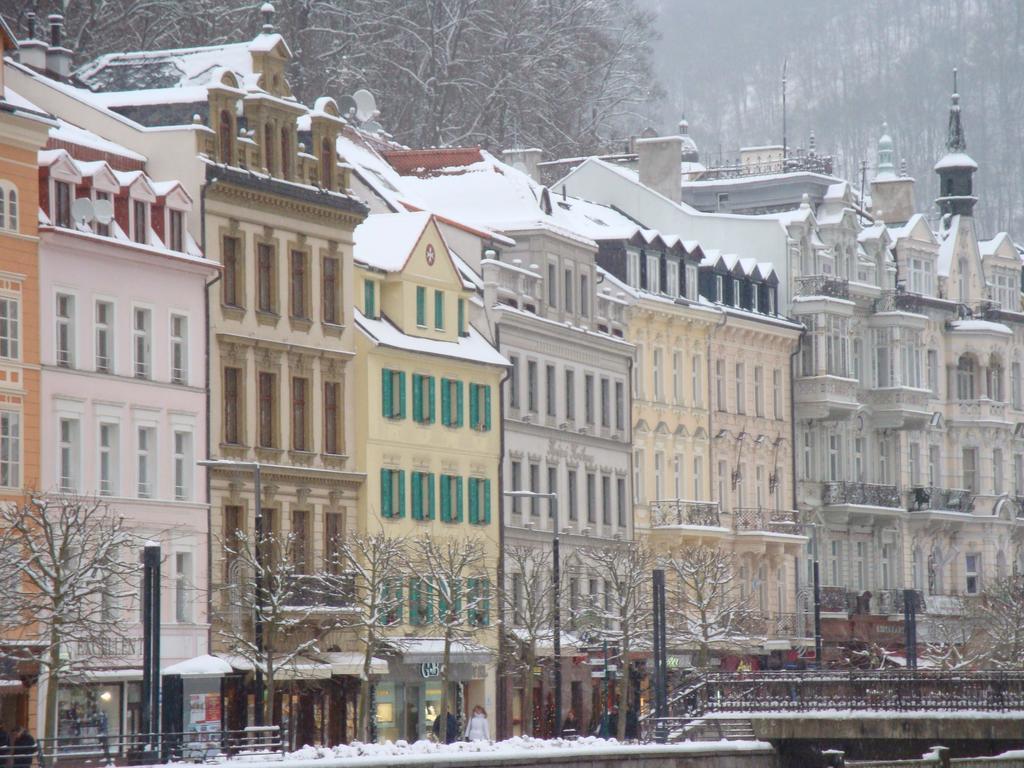 Hotel Maltezsky Kriz การ์โลวีวารี ภายนอก รูปภาพ