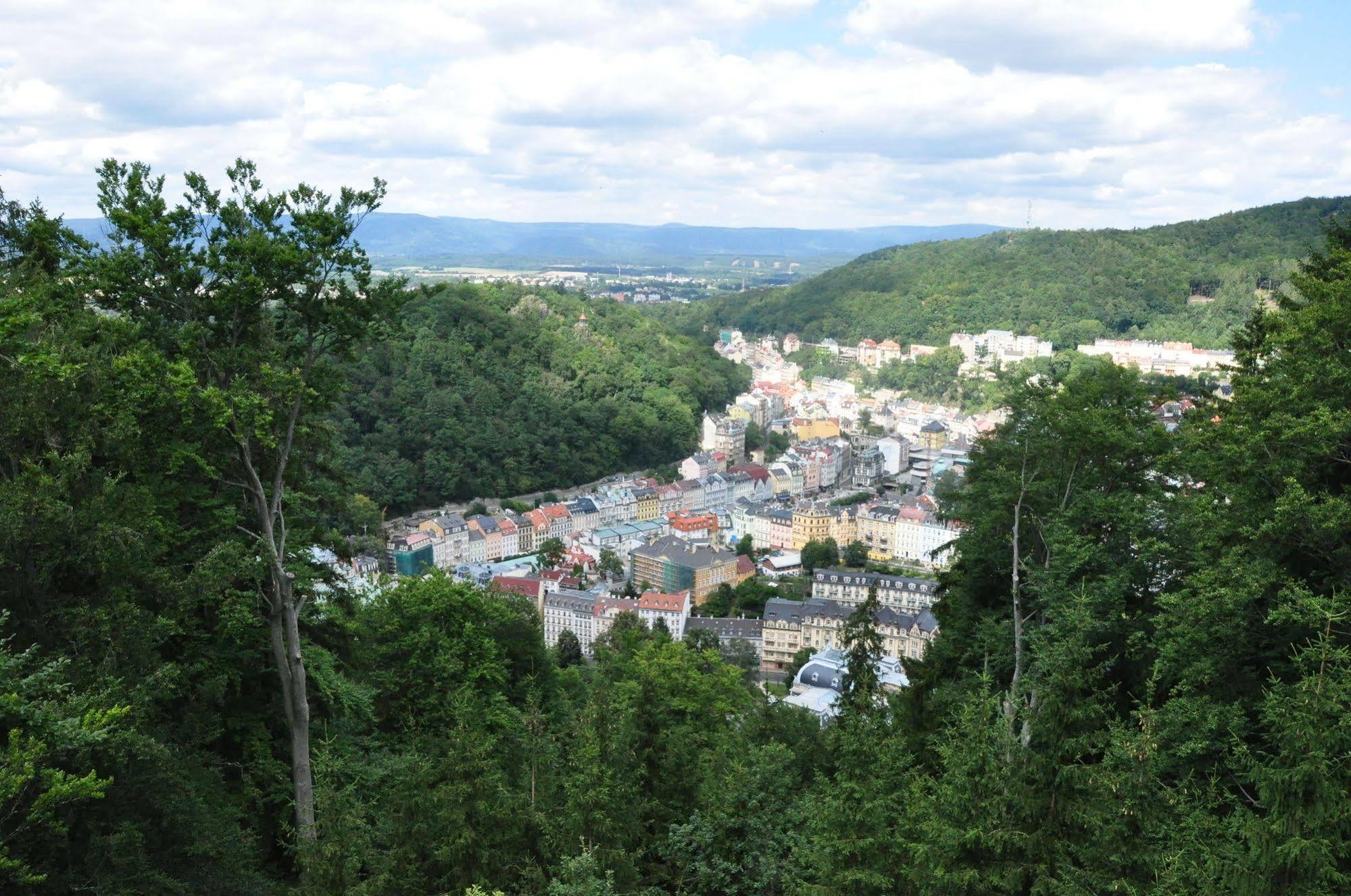 Hotel Maltezsky Kriz การ์โลวีวารี ภายนอก รูปภาพ